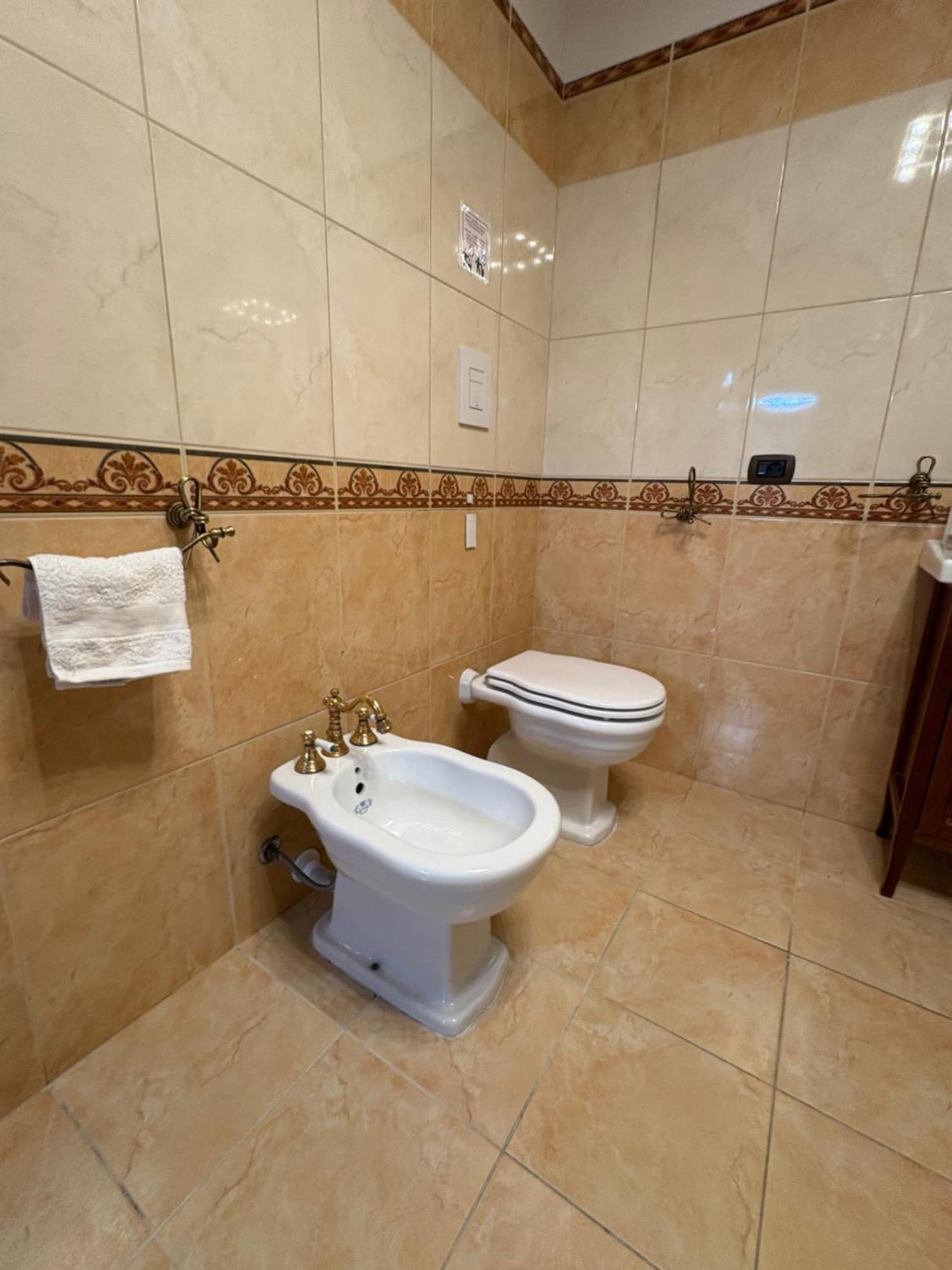 Esposito Holiday Homes Napoli Bagian luar foto