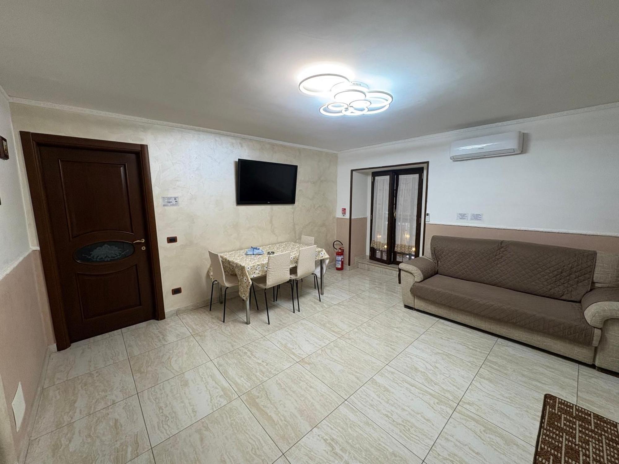 Esposito Holiday Homes Napoli Bagian luar foto