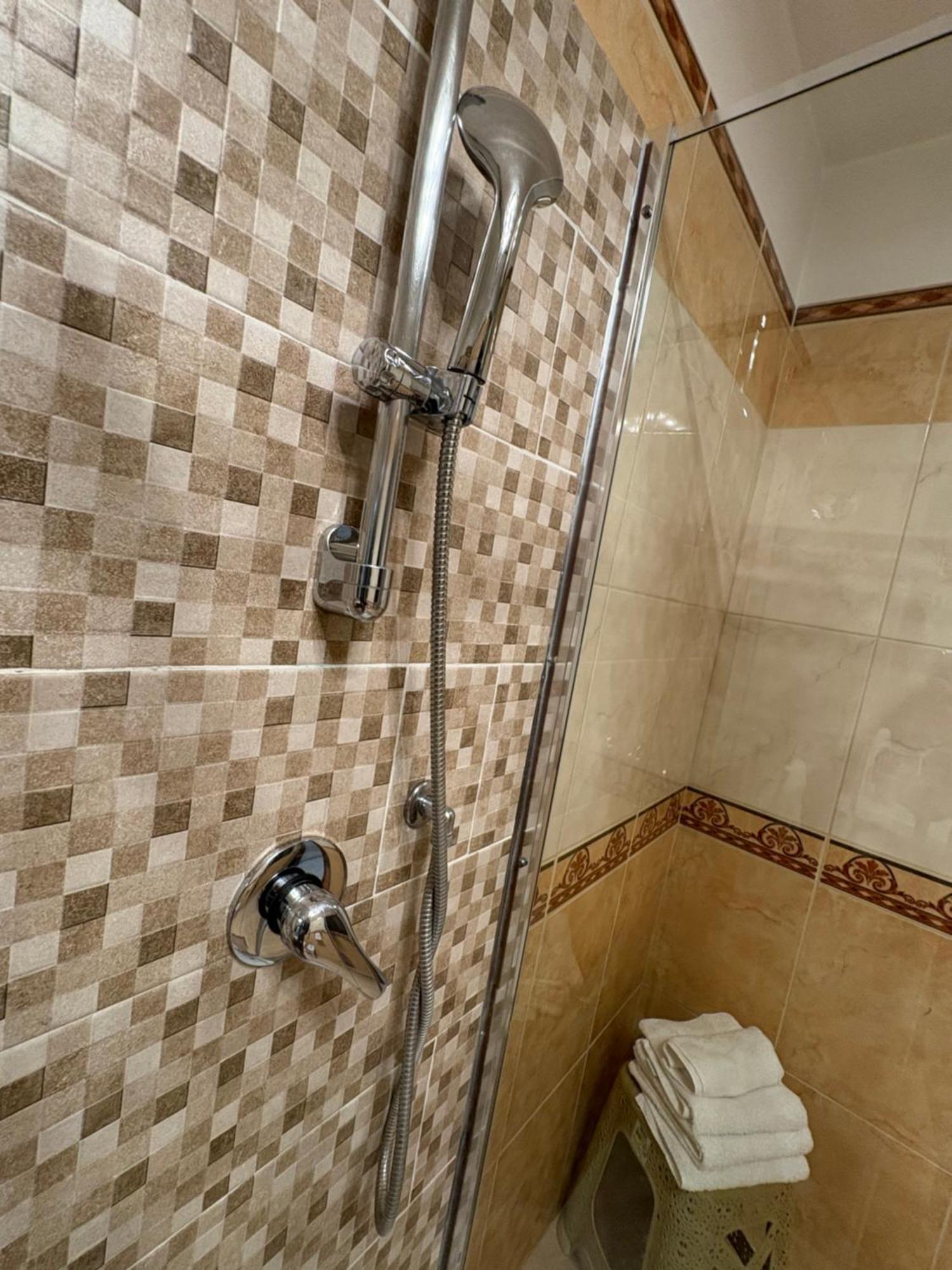 Esposito Holiday Homes Napoli Bagian luar foto