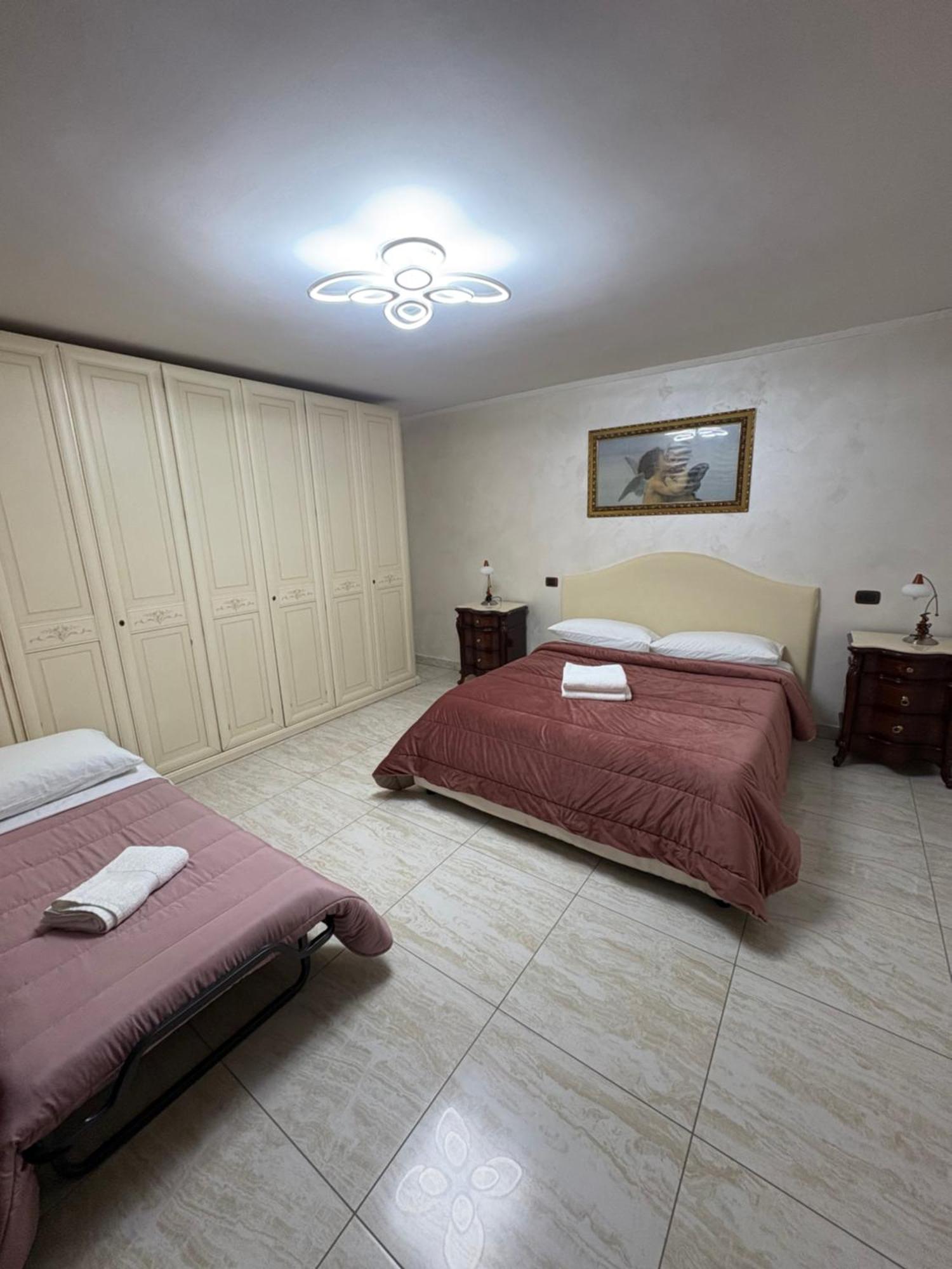 Esposito Holiday Homes Napoli Bagian luar foto