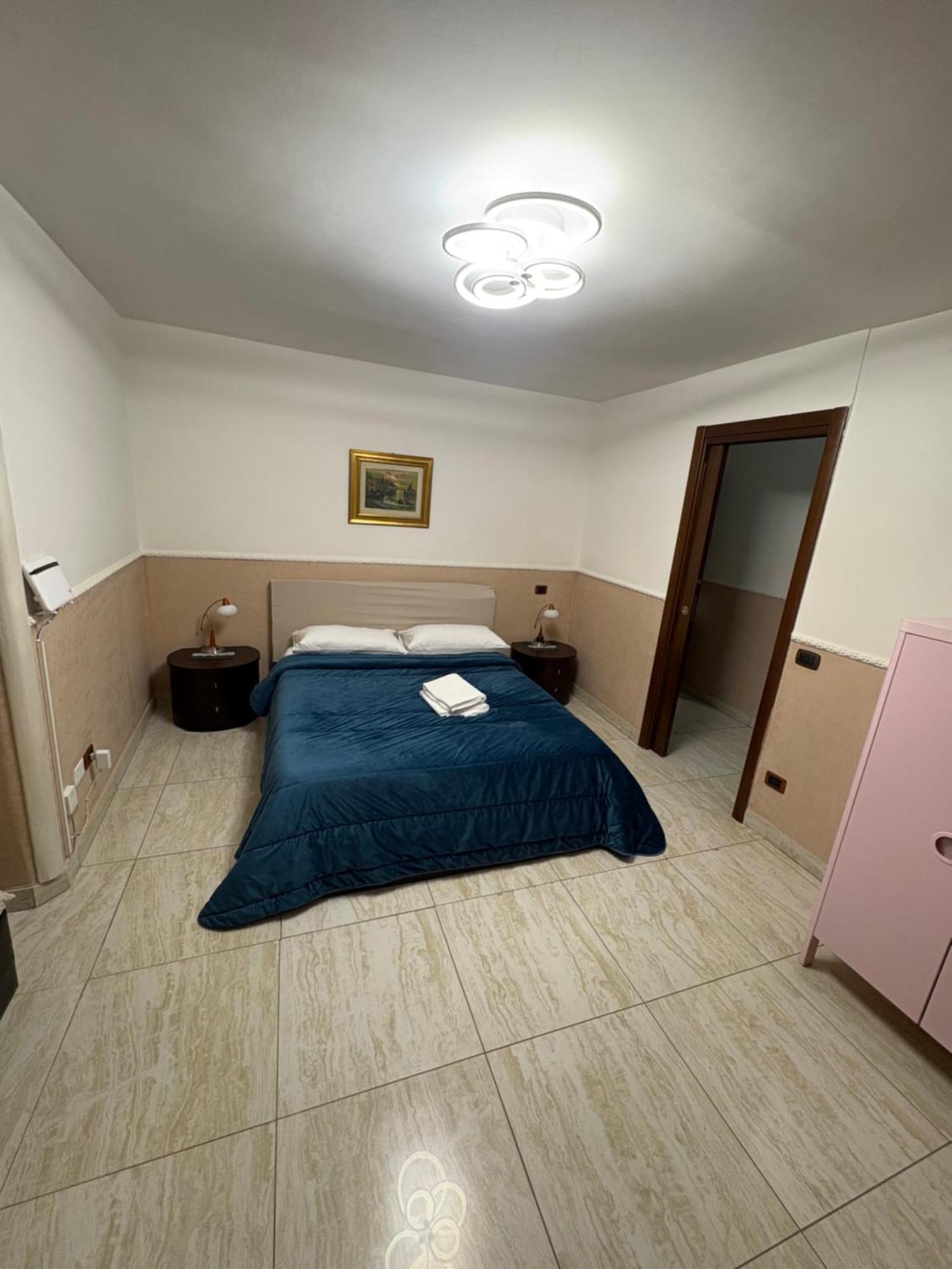 Esposito Holiday Homes Napoli Bagian luar foto